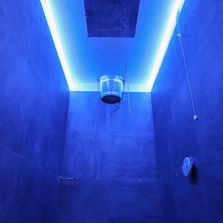 Apartamento Luxury With Private Spa, Jacuzzi, And Sauna