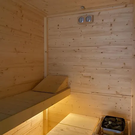 Apartment Luxury With Private Spa, Jacuzzi, And Sauna *
