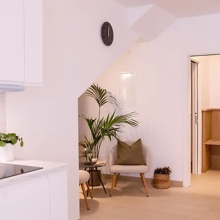 Luxury With Private Spa, Jacuzzi, And Sauna Apartment *