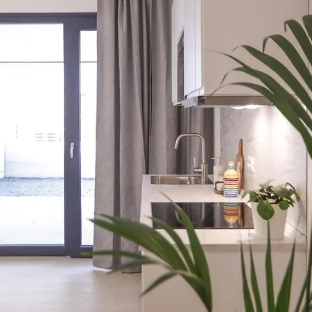 Luxury With Private Spa, Jacuzzi, And Sauna Maso